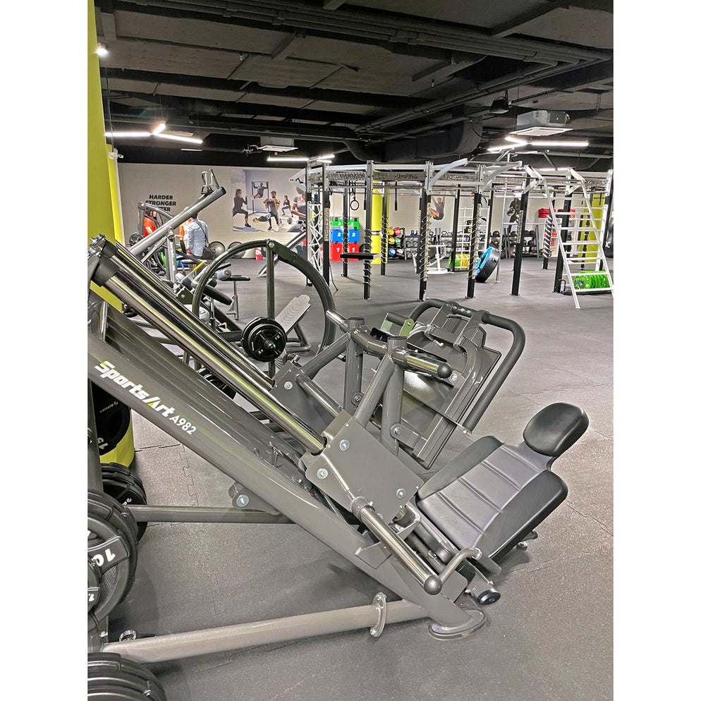 SportsArt Plate Loaded Angled Leg Press A982 — Change Speed Running